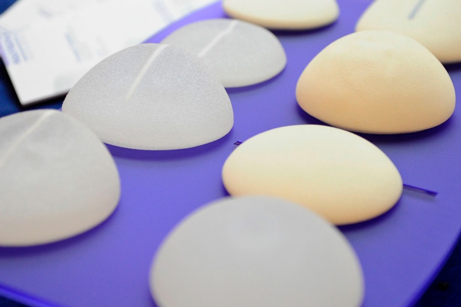 chất liệu túi ngực có thể ảnh hưởng tới giá nâng ngực