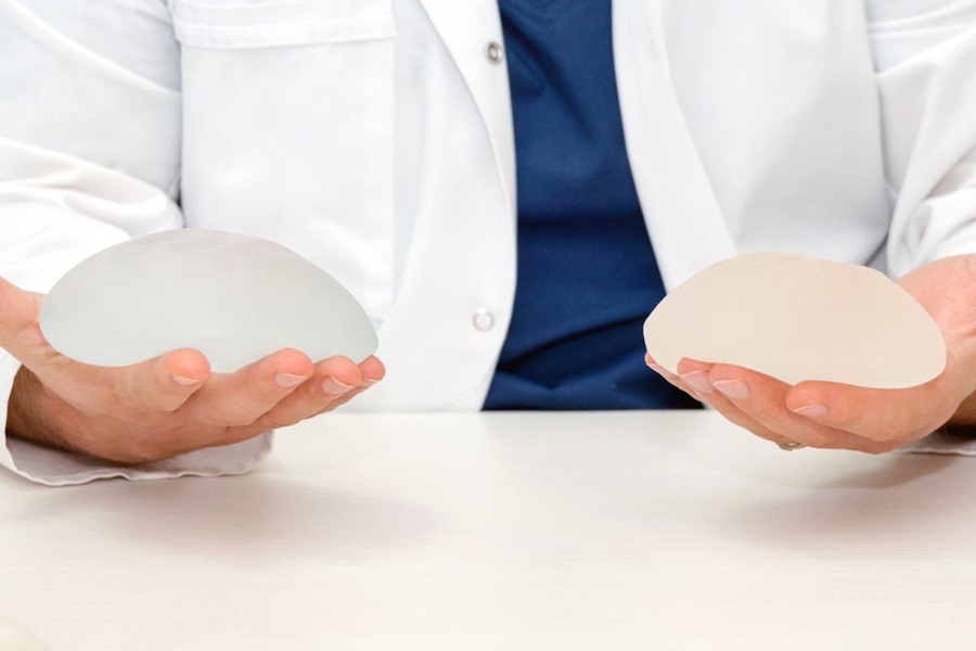 chất lượng túi ngực trong và ngoài nước giống nhau