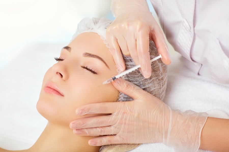 Phương pháp tiêm filler giúp làm đầy cho vùng thái dương hiệu quả và nhanh chóng