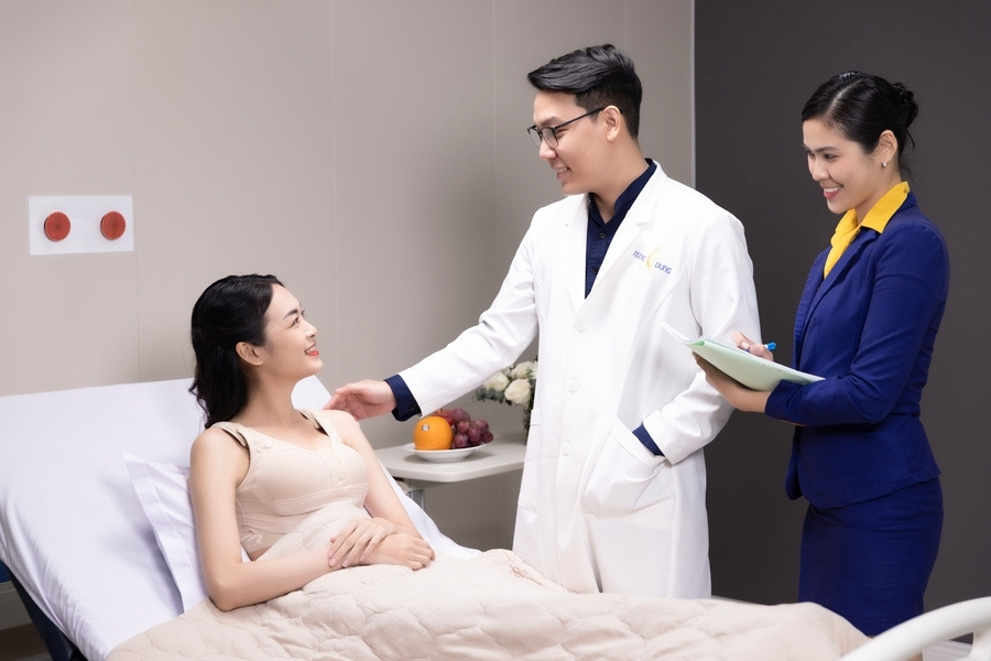 Một số lưu ý sau khi căng da vùng cổ để vết thương mau lành, không bị sẹo