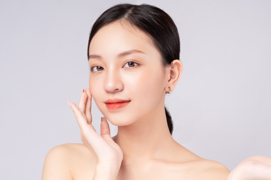 Cấy mỡ làm đầy hốc mắt lõm sâu