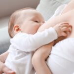 Giải đáp: Sau phẫu thuật nâng ngực có cho con bú được không?