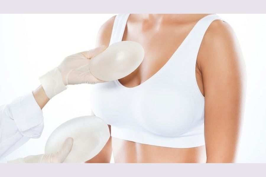 Đặt túi ngực ngày nay đã có sự hỗ trợ của thiết bị công nghệ hiện đại