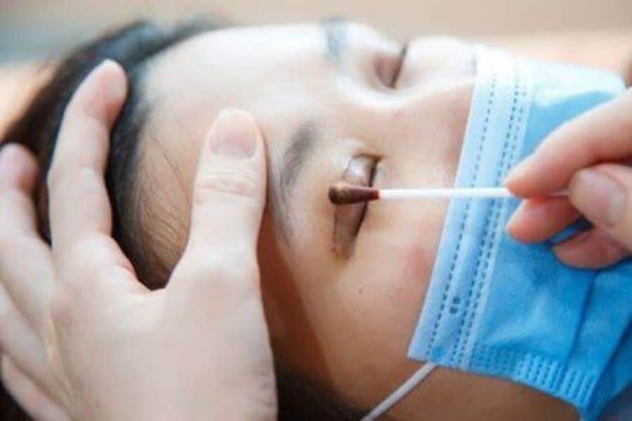 Tầm quan trọng và cách chăm sóc mí mắt sau khi cắt chỉ 11 Cách Chăm sóc sau khi cắt mí mắt rất quan trọng