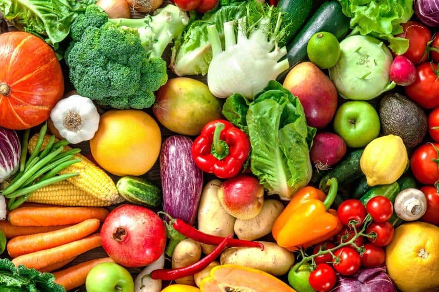 Tiêm chất làm đầy độn mô. Những điều cần biết trước khi thực hiện 26 Tăng cường rau xanh và hoa quả để cung cấp đầy đủ vitamin