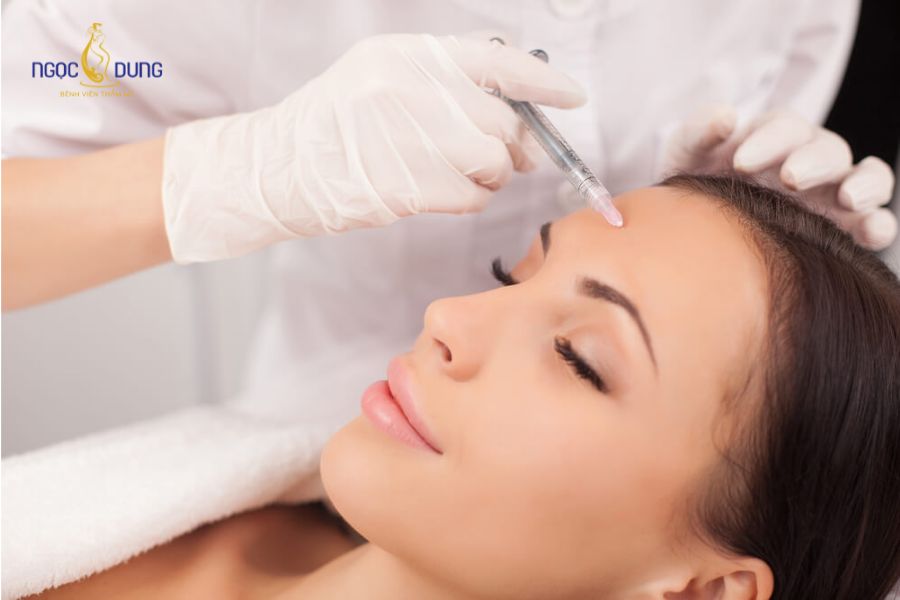 Tiêm Botox là gì? Những công dụng của tiêm botox hiện nay 8 Botox được ứng dụng trong cả thẩm mỹ và y khoa