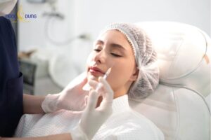 Các cơ sở uy tín có đội ngũ bác sĩ chuyên môn cao sẽ đảm bảo hơn về độ an toàn khi tiêm botox