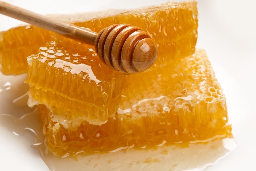 Cách massage tăng vòng 1: Bí quyết để sở hữu body đúng chuẩn 11 Cách massage tăng vòng 1 với mật ong đơn giản hiệu quả tại nhà