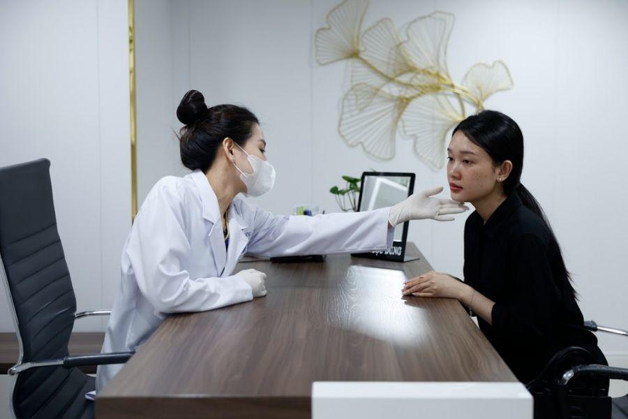 Cắt mí mắt có đau không? Địa chỉ cắt mí an toàn, uy tín 13 Cần tuân thủ hướng dẫn của Bác sĩ sau khi cắt mí