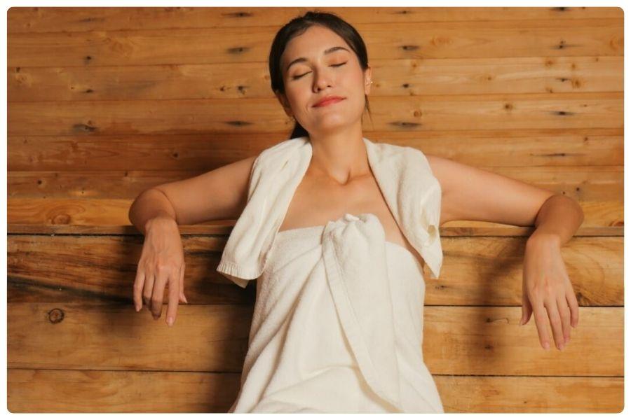 Tiêm filler bị vón cục: Nguyên nhân, dấu hiệu và cách khắc phục 18 Không nên tắm nước nóng hoặc xông hơi sau khi tiêm filler