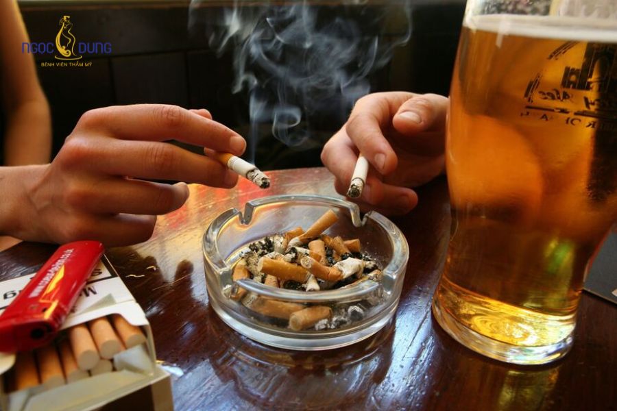 Sau tiêm botox kiêng gì? Nên ăn gì cho mau lành 9 Kiêng các chất kích thích như rượu, bia và thuốc lá là lưu ý hàng đầu sau khi tiêm botox