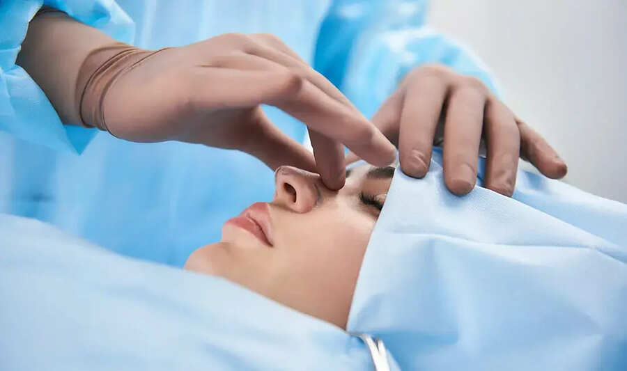 Phẫu thuật nâng mũi đòi hỏi sự kết hợp giữa kỹ thuật y khoa chính xác