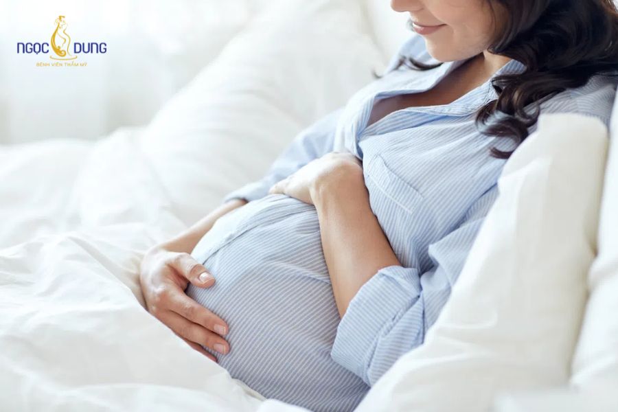 Tiêm botox trị hôi nách có hiệu quả? Đánh giá từ chuyên gia 11 Phụ nữ đang mang thai không nên thực hiện tiêm botox