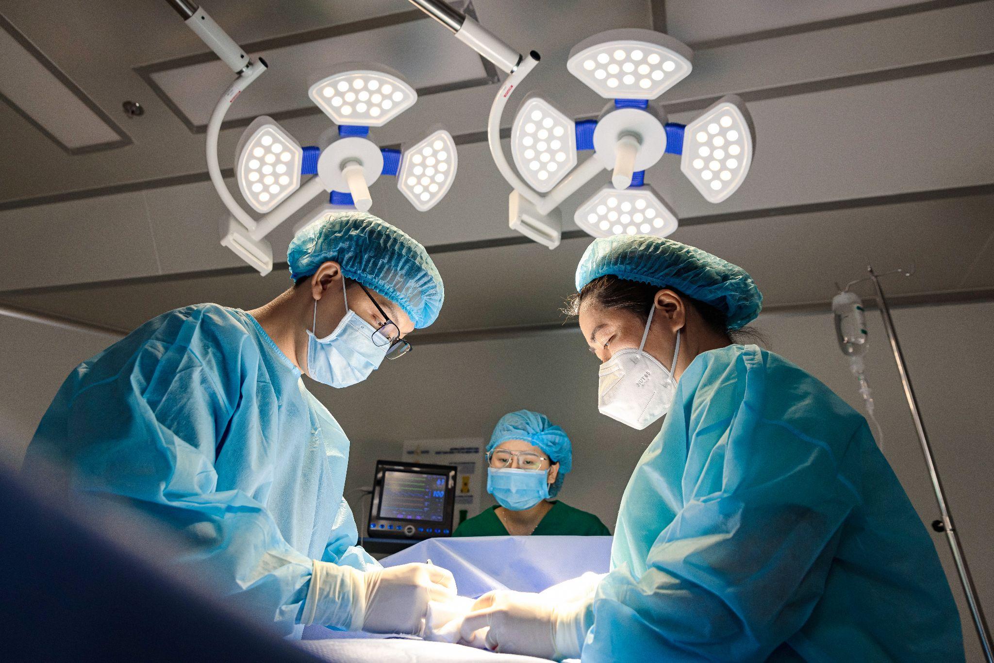 Nâng mũi bằng chỉ là gì? Những ai nên thực hiện 8 Quy trình thực hiện luôn được đảm bảo đạt chuẩn vô trùng y khoa tại BVTM Ngọc Dung