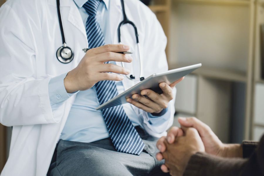 Tiêm tan filler bị sưng phải làm sao? Cách giảm sưng hiệu quả 14 Thăm khám đúng theo chỉ định để hạn chế tối đa nguy cơ sau tiêm tan filler