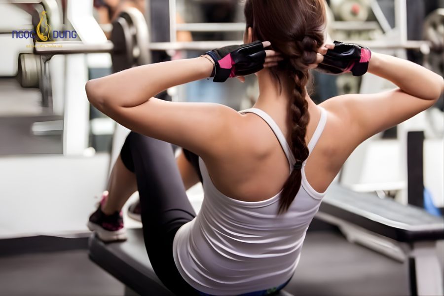 Tiêm botox thon gọn bắp tay - Những ai nên thực hiện 14 Tránh tập gym sau khi vừa thực hiện tiêm botox xong để hạn chế làm botox di việc