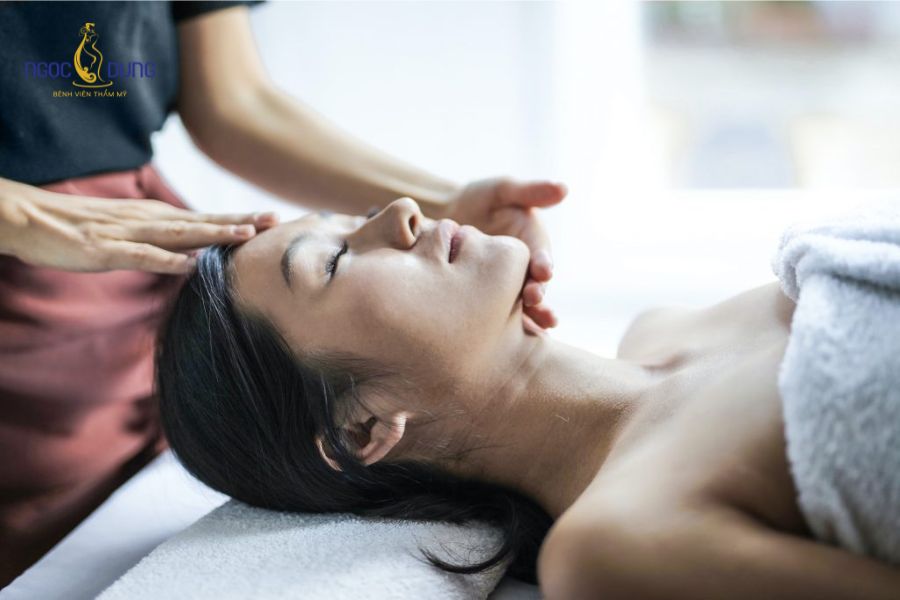 Tiêm botox gọn hàm bao lâu thì gọn? Duy trì được bao lâu 9 Không thực hiện massage vùng hàm sau khi vừa tiêm botox xong để tránh biến chứng