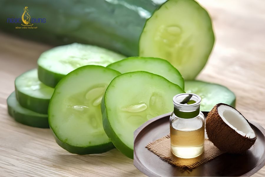 Cách trị thâm và xóa bọng mắt bằng dầu dừa hiệu quả 9 Mặt nạ dưa chuột và dầu dừa giúp cấp nước tức thì, thanh lọc da và giảm thiểu tình trạng sưng nề cấp tốc cho đôi mắt