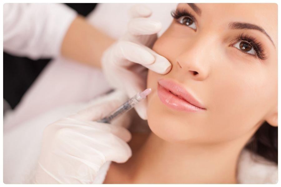 Tiêm filler môi bao lâu thì mềm? Bí quyết giúp môi vào form nhanh 10 Môi sưng nhẹ trong 1–2 ngày đầu là phản ứng hoàn toàn bình thường sau tiêm filler