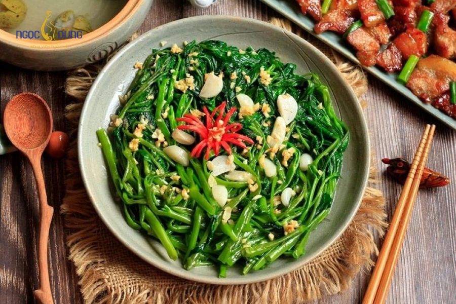 Sau khi tiêm meso cần kiêng gì? Những lưu ý quan trọng 12 Nên kiêng rau muống sau tiêm meso để hạn chế nguy cơ sẹo