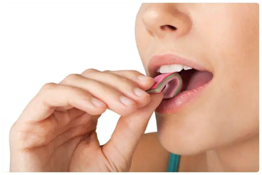 Tiêm botox gọn hàm bao nhiêu cc? Những yếu tố ảnh hưởng 15 Thói quen sinh hoạt có thể làm cơ hàm phát triển mạnh hơn theo thời gian