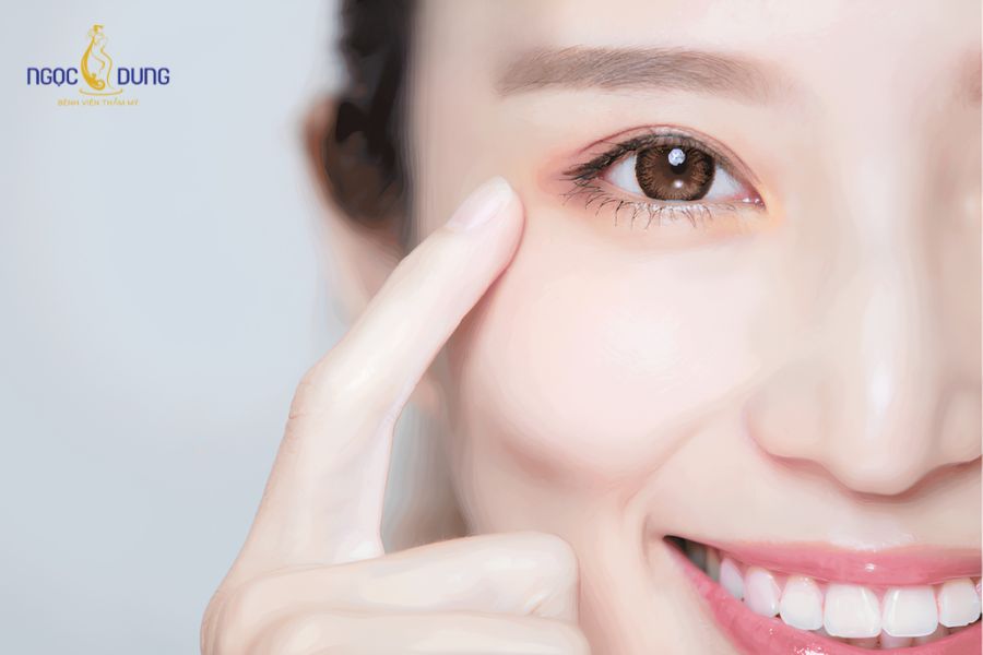 Phẫu thuật cắt mí Plasma: Thông tin cần biết từ A - Z 14 Công nghệ Plasma hỗ trợ định hình nếp mí đều, rõ sắc nét, nếp gấp mịn màng nên nếp mí đẹp nhẹ nhàng