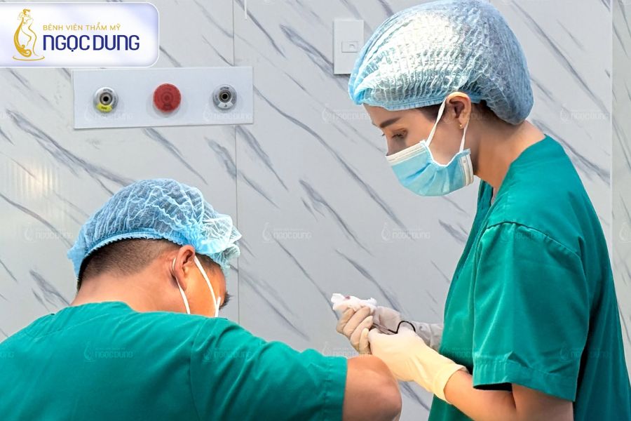 Hút mỡ má: Lợi ích, phương pháp và quy trình chuẩn 2026 14 Quy trình các bước kiểm soát y khoa nghiêm ngặt tại Ngọc Dung
