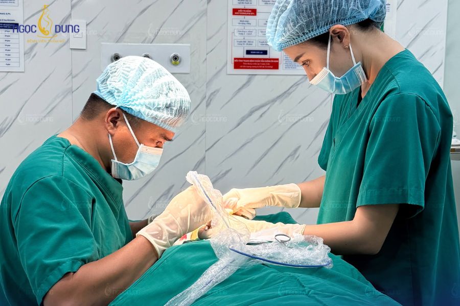 Chỉnh hình dái tai: Phương pháp, quy trình và bảng giá 10 Quy trình tạo hình dái tai khép kín theo tiêu chuẩn Bộ Y tế