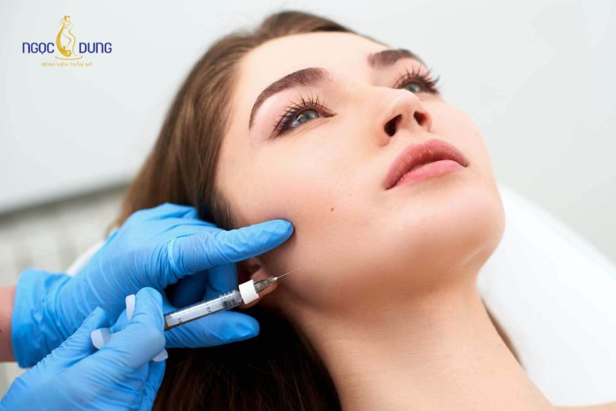 Bóp size định hình gương mặt: Các phương pháp thẩm mỹ 13 Tiêm Botox xóa phì đại cơ cằm hàm giúp mặt thon gọn