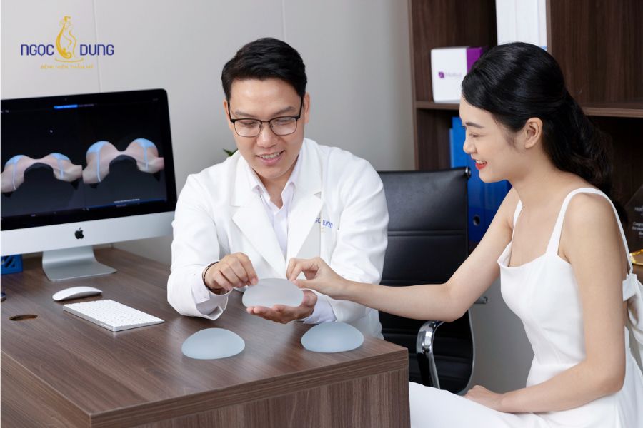 Nâng ngực đường nách: Ưu nhược điểm và quy trình cần biết 20 Cá nhân hóa phác đồ phẫu thuật dựa trên số đo và khung xương của từng khách hàng