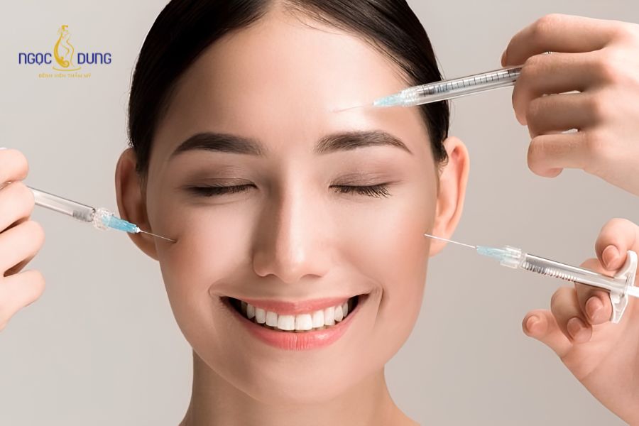 Tiêm filler là gì? Bảng giá và dịch vụ tiêm filler an toàn 10 Filler chứa thành phần Axit Hyaluronic (HA) giúp làm đầy vùng da trũng lõm và định hình đường nét khuôn mặt