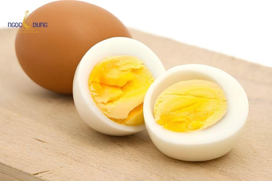 Tiêm filler có được ăn trứng không? Giải đáp chi tiết 11 Lượng protein cao trong trứng có thể kích thích phản ứng miễn dịch tại chỗ làm kéo dài tình trạng sưng đỏ