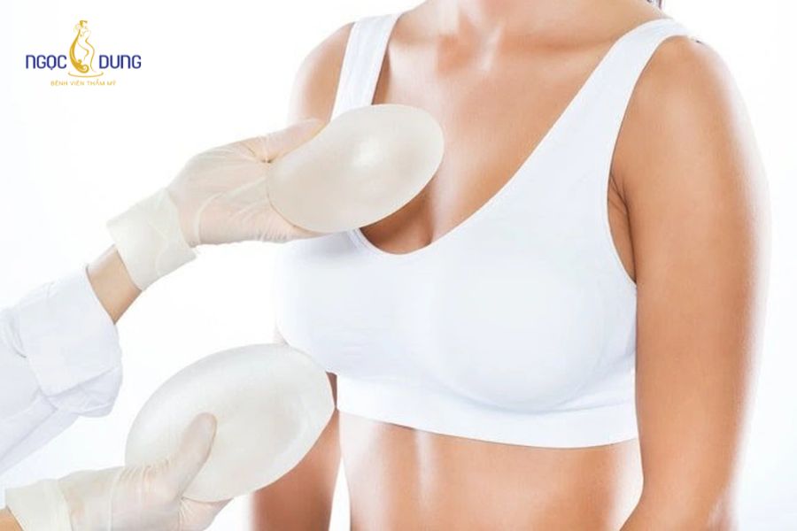 Phẫu thuật nâng ngực đường nào tốt và an toàn nhất? 10 Nâng ngực đường nách áp dụng được cho nhiều loại túi độn, kể cả túi có kích thước lớn