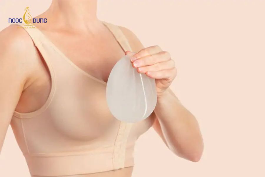 Nâng ngực size 315 là gì? Phù hợp với vóc dáng nào? 15 Những rủi ro và biến chứng y khoa khi cố tình lựa chọn size túi ngực quá khổ