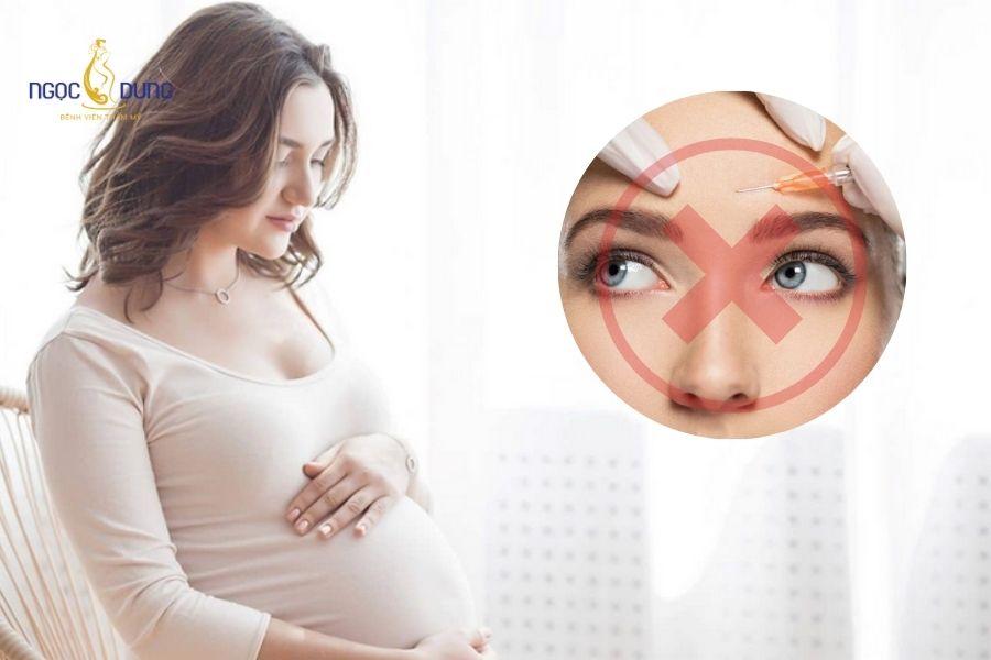 Tiêm filler trán: Giải pháp làm đầy an toàn, hiệu quả 13 Phụ nữ mang thai, người bị bệnh tự miễn hoặc nhiễm trùng da vùng trán cần tạm hoãn thực hiện