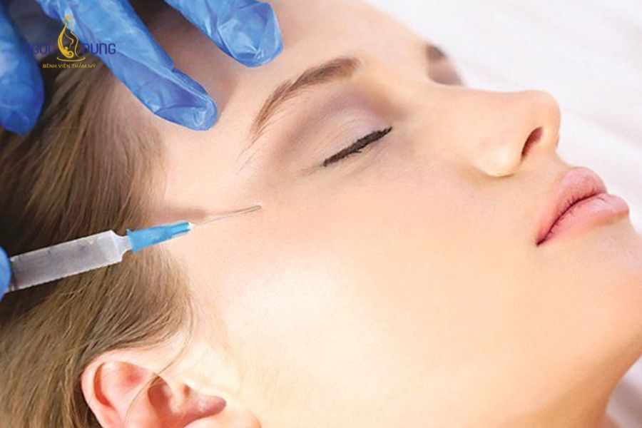 Tiêm filler thái dương: Tác dụng, quy trình và bảng giá 13 Tiêm filler thái dương an toàn khi bác sĩ thực hiện đúng kỹ thuật, đúng lớp mô và sử dụng sản phẩm có nguồn gốc rõ ràng