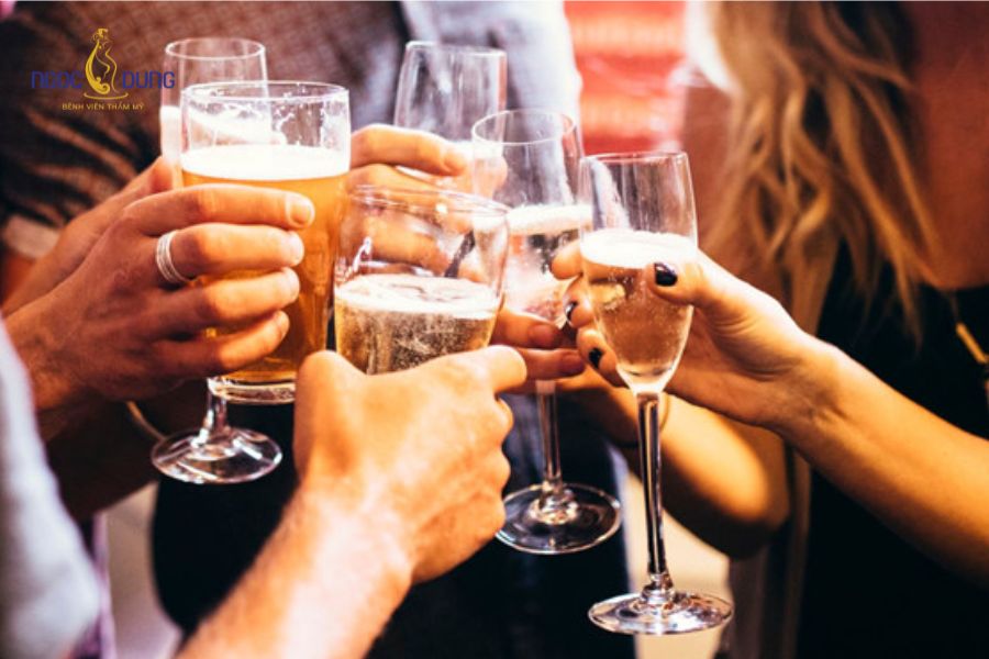 Khâu tầng sinh môn có ăn được trứng gà không? Giải đáp 13 Chất kích thích làm suy giảm hệ miễn dịch và gây cản trở tốc độ tái tạo tế bào