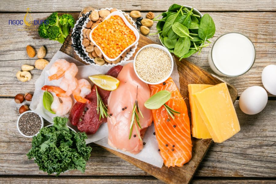 Ăn gì để vết khâu tầng sinh môn nhanh lành? Cần lưu ý 10 Protein là thành phần chính cấu tạo nên collagen, mô liên kết và tế bào da