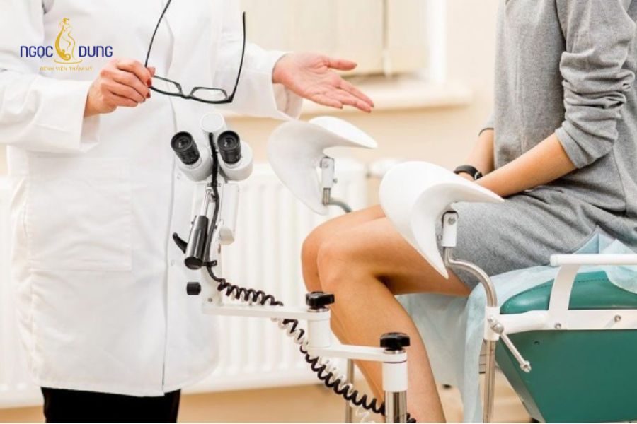 Rách màng trinh: Dấu hiệu, nguyên nhân và cách xử lý 12 Theo dõi sát các triệu chứng bất thường để kịp thời thăm khám bác sĩ phụ khoa